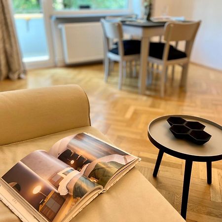 Castanilor 6 - Hip Industrial Apartment Close To City Centre Braşov Buitenkant foto