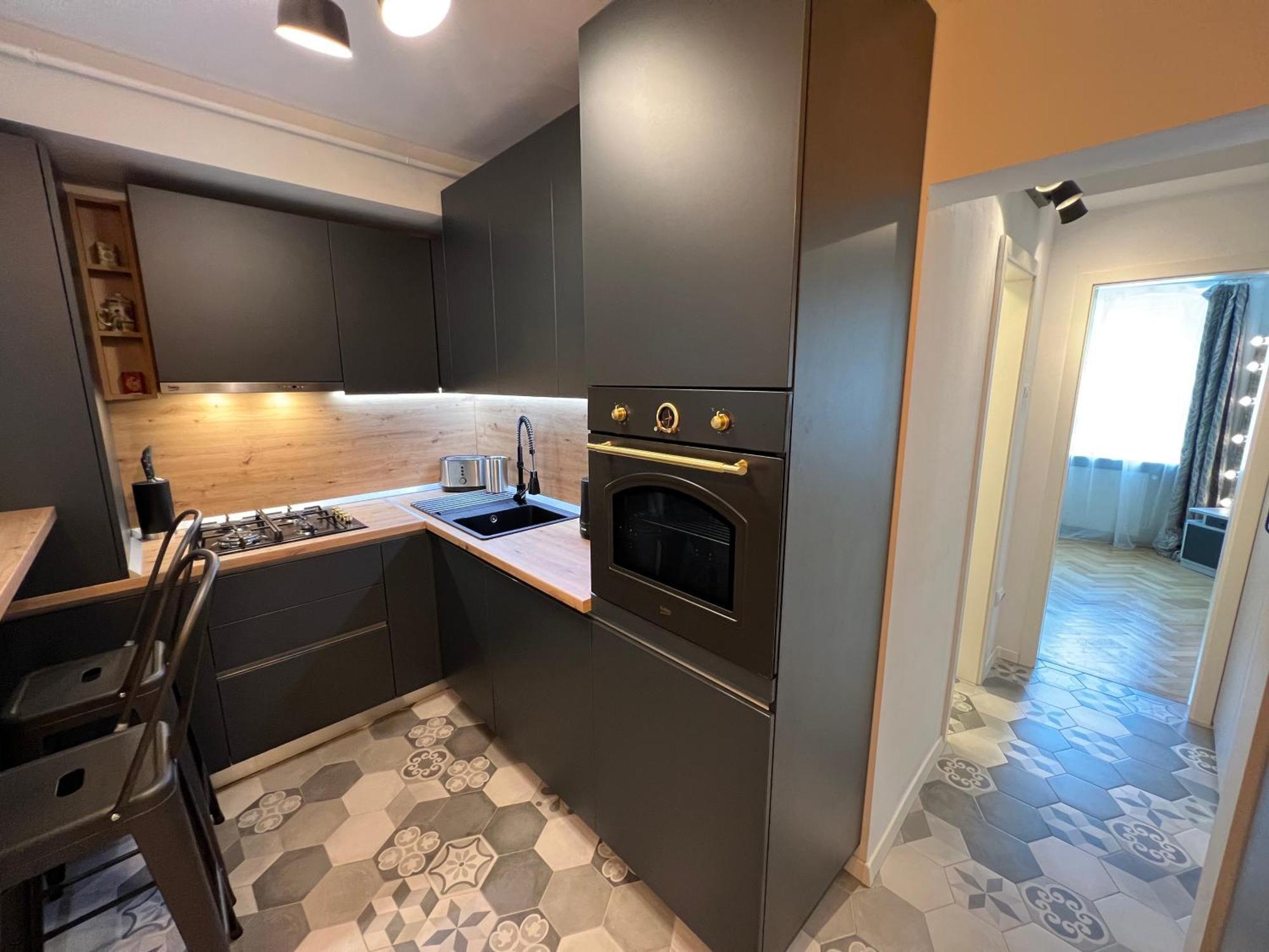 Castanilor 6 - Hip Industrial Apartment Close To City Centre Braşov Buitenkant foto